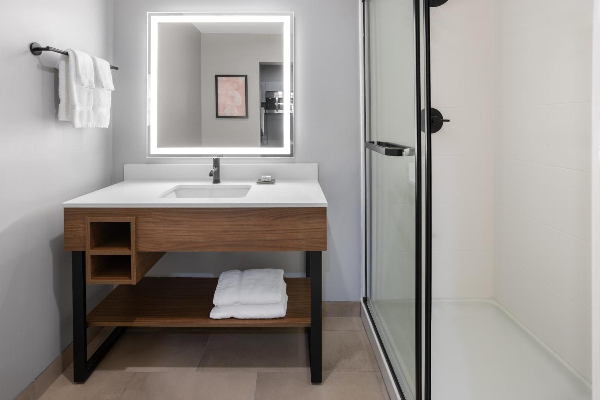 Hawthorn Extended By Wyndham Burlington *