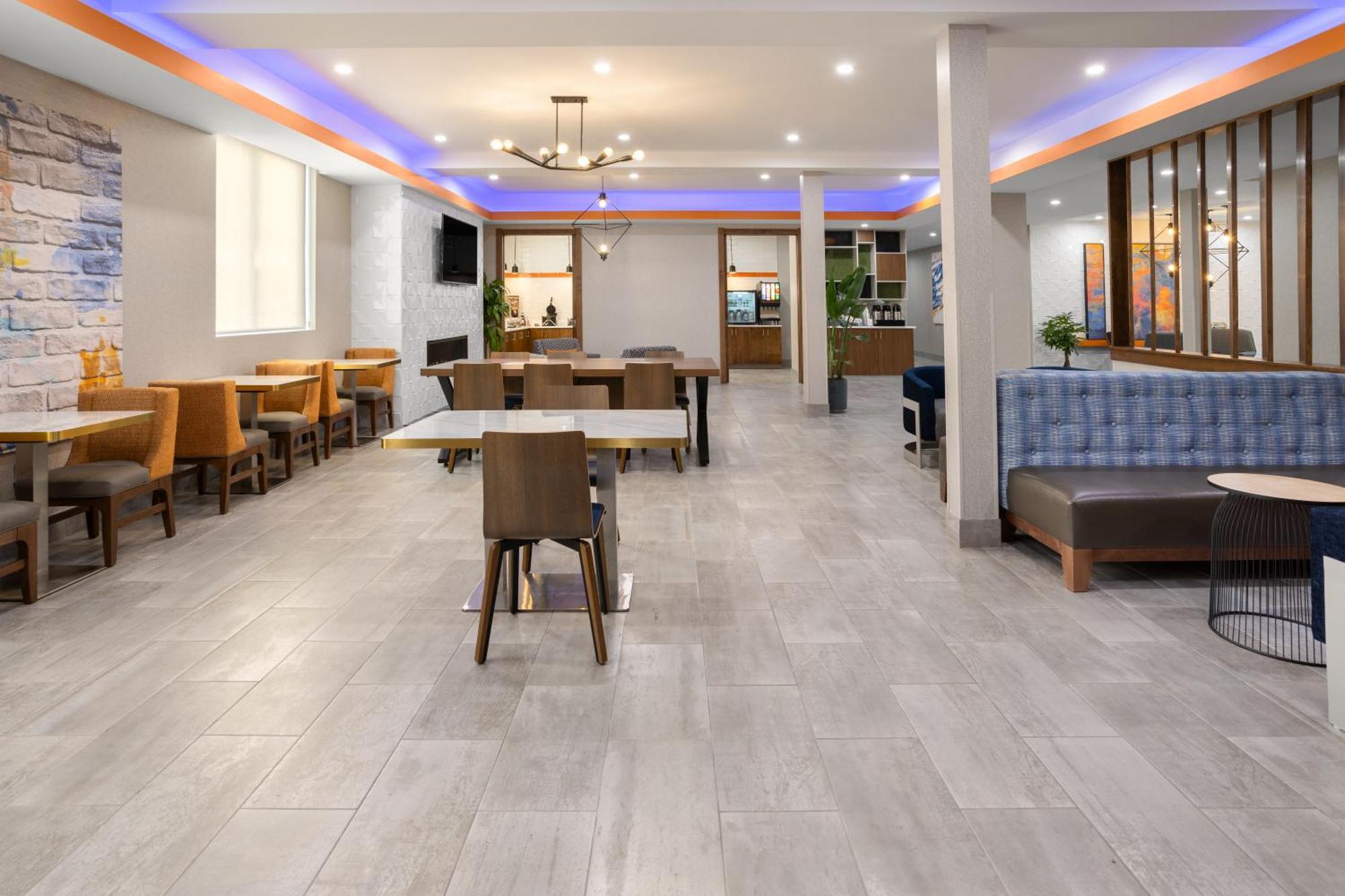 Hawthorn Extended By Wyndham Burlington Hotel